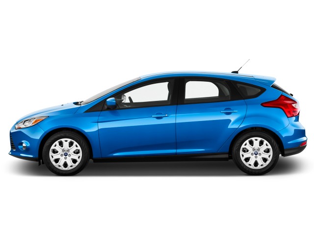 Ford Focus хэтчбек (Blue Candy)