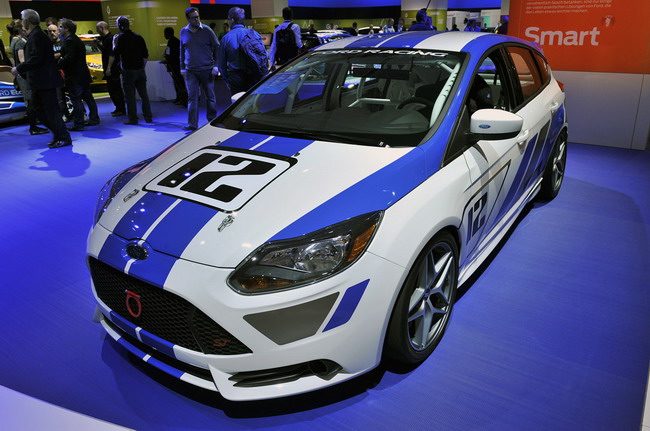 Ford Focus ST-R готов к битве