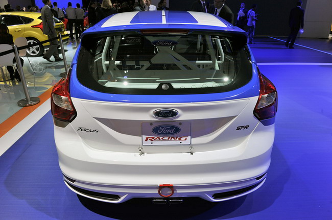 Ford Focus ST-R готов к битве
