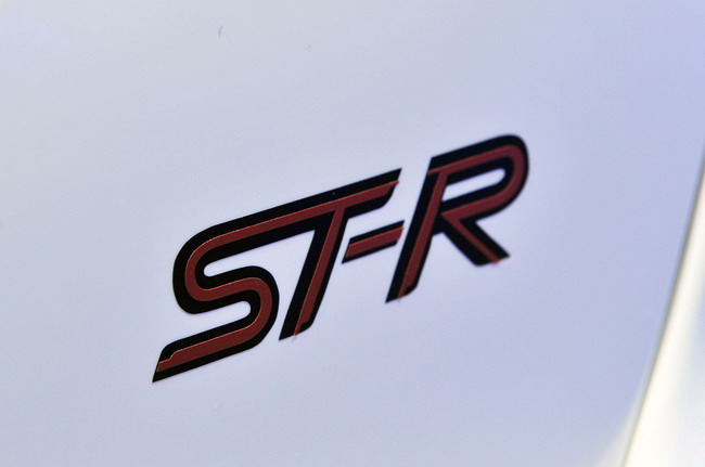 Ford Focus ST-R готов к битве