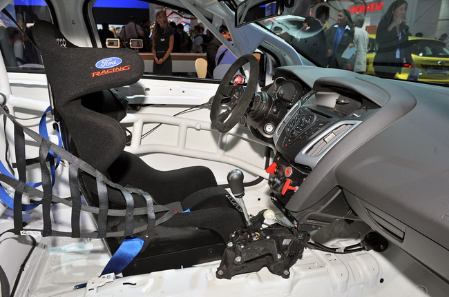 Ford Focus ST-R готов к битве