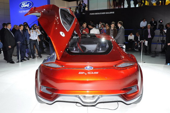Впечатляющий концепт Ford Evos