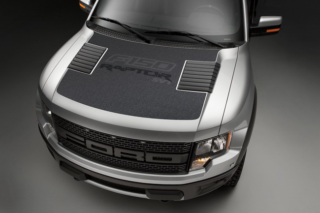 Обновленная версия пикапа Ford F-150 SVT Raptor