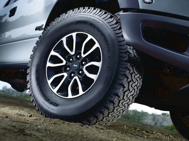Обновленная версия пикапа Ford F-150 SVT Raptor