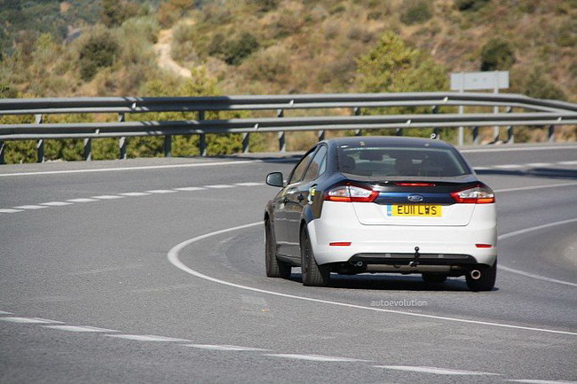 Ford Mondeo 2012 проходит тесты
