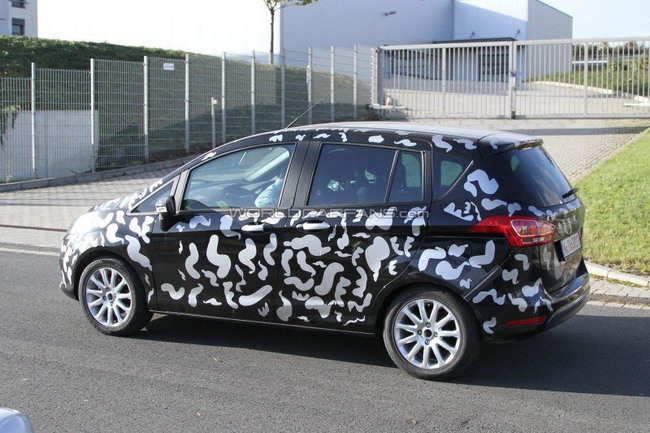 Новые снимки Ford B-Max 2012