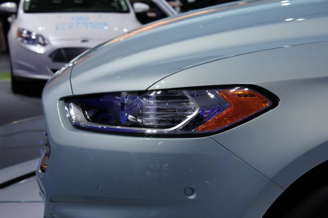 Новый Ford Fusion фото