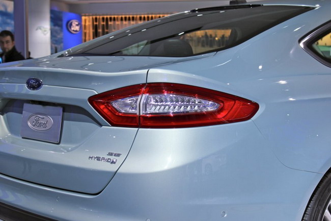 Новый Ford Fusion фото