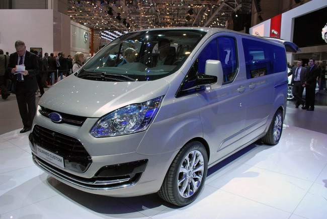Ford Tourneo Custom Concept   