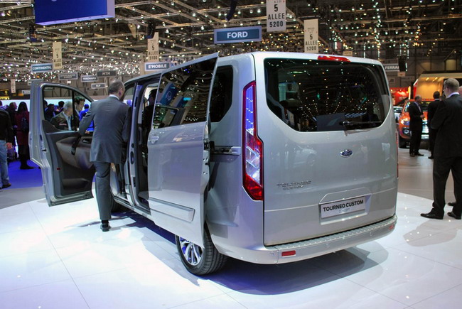 Ford Tourneo Custom Concept   