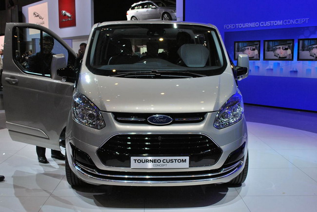 Ford Tourneo Custom Concept   