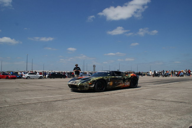 Ford GT     