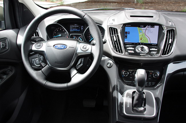 Стильный и вместительный новый Ford Kuga