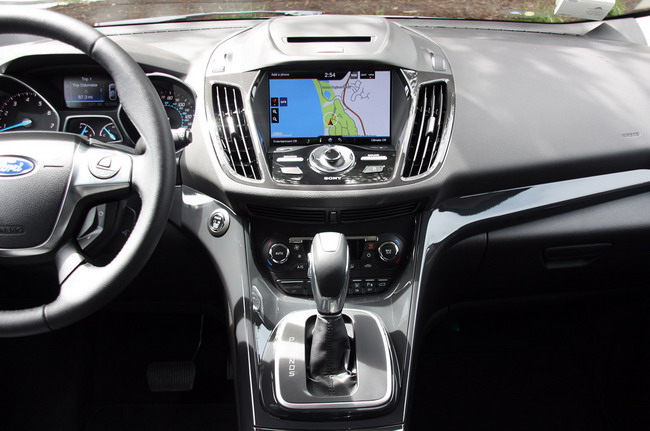 Стильный и вместительный новый Ford Kuga