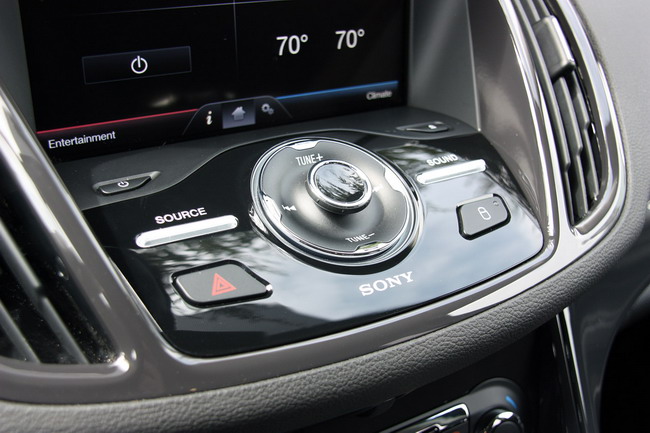 Стильный и вместительный новый Ford Kuga