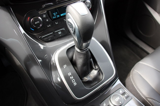 Стильный и вместительный новый Ford Kuga
