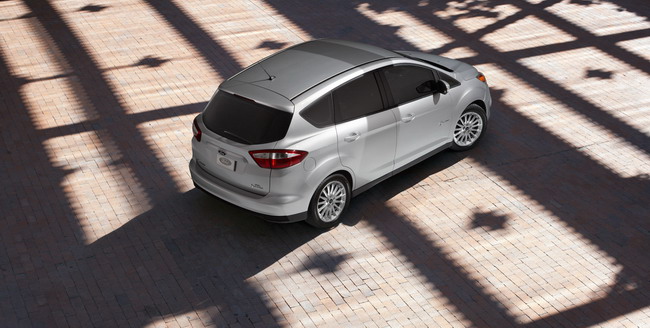 Ford объявляет цены на Ford C-Max Hybrid