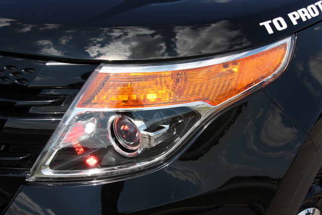 Полицейский перехватчик Ford Explorer