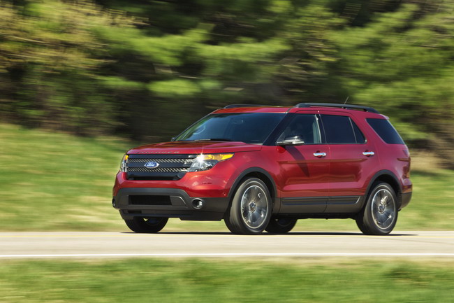 Ford приступил к продаже спортивного Explorer 2013