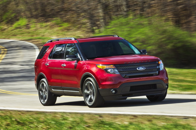 Ford приступил к продаже спортивного Explorer 2013