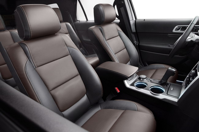 Ford приступил к продаже спортивного Explorer 2013