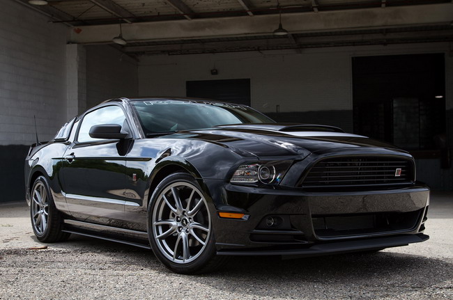 Roush  Ford Mustang RS   V6