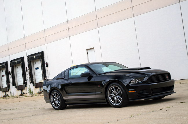 Roush  Ford Mustang RS   V6