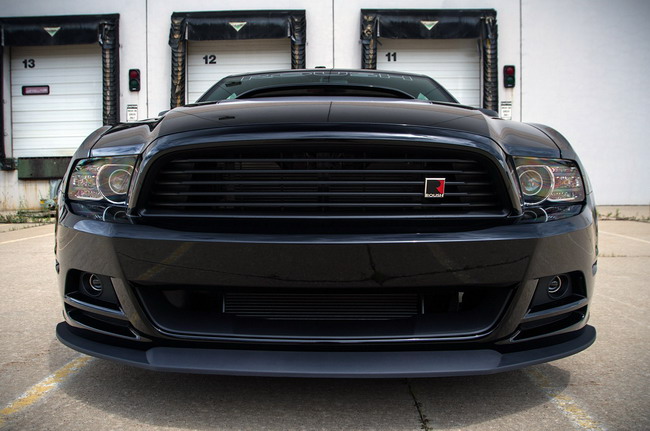 Roush  Ford Mustang RS   V6