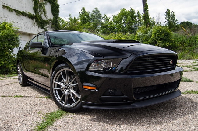 Roush  Ford Mustang RS   V6