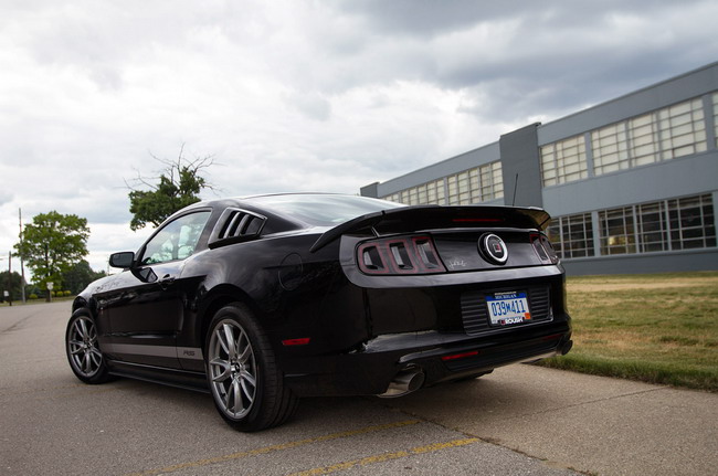 Roush  Ford Mustang RS   V6