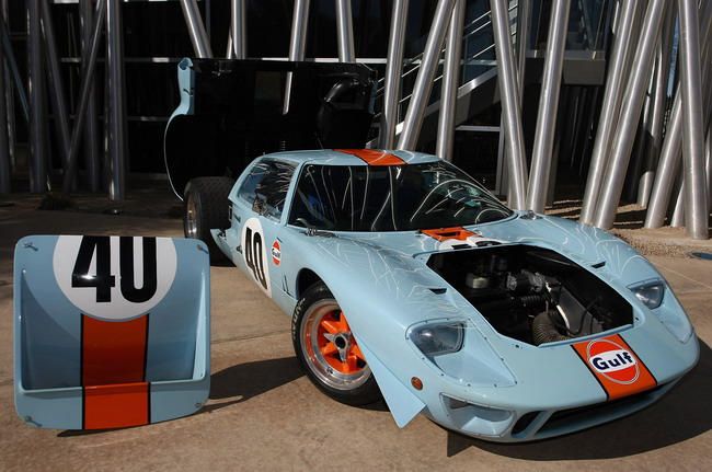 Пару редких Ford GT40 выставят на аукцион