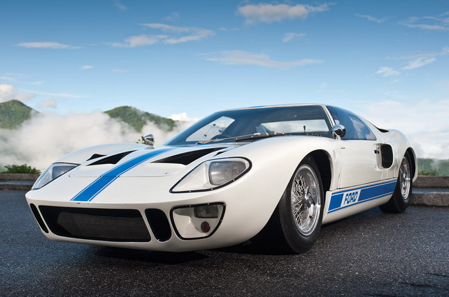 Пару редких Ford GT40 выставят на аукцион