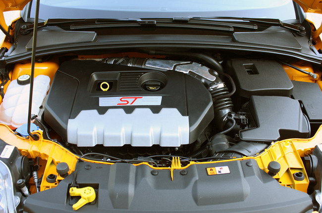 Первый тест Ford Focus ST 2013