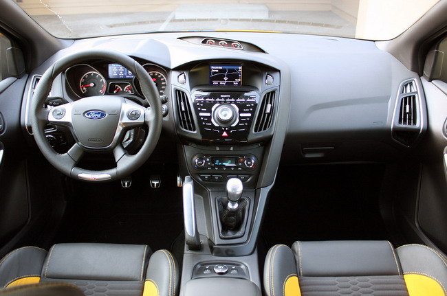 Первый тест Ford Focus ST 2013