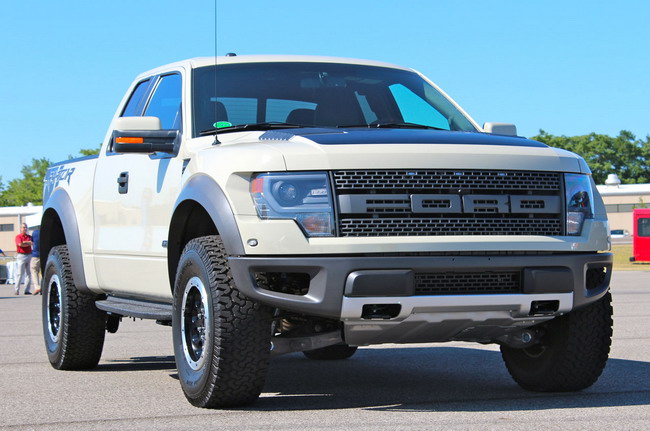 Ford F-150 SVT Raptor   