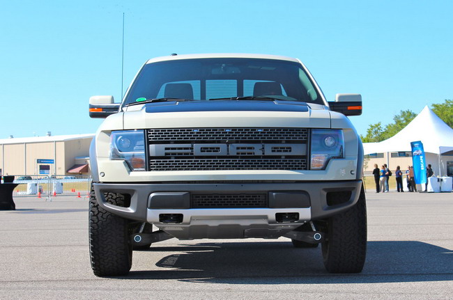 Ford F-150 SVT Raptor   
