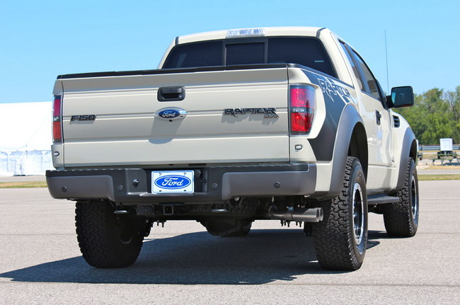 Ford F-150 SVT Raptor   