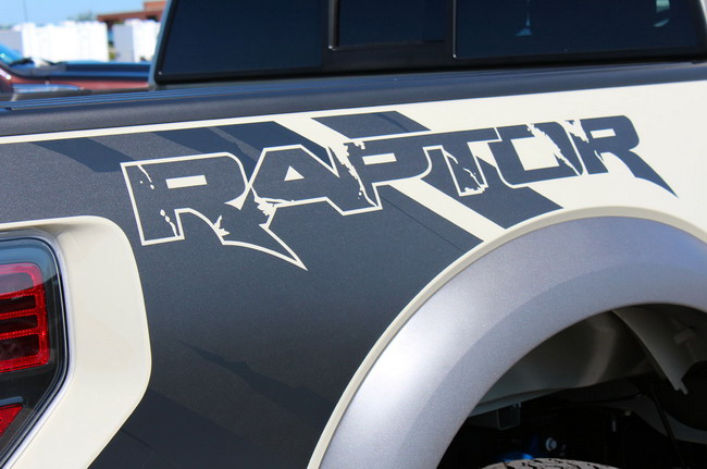 Ford F-150 SVT Raptor   