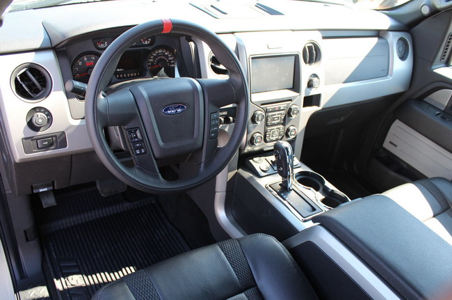 Ford F-150 SVT Raptor   