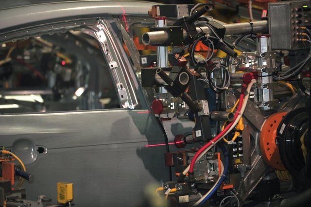 Ford инвестирует $100 млн. в лазерные системы