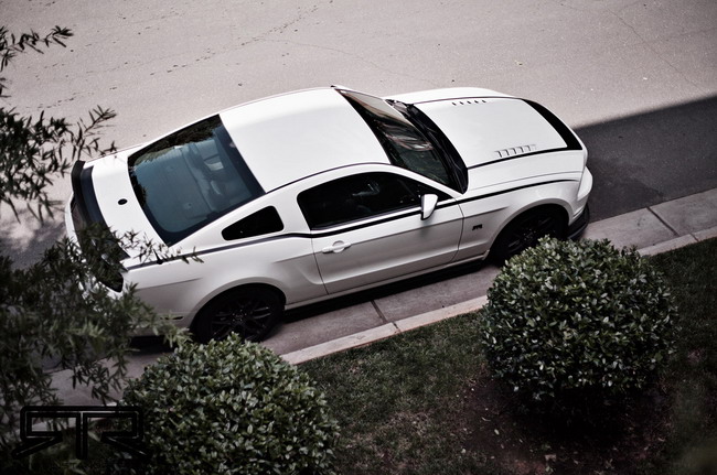 Вон Гиттин младший показывает Ford Mustang RTR 2013