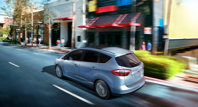 Ford C-MAX Energi: Экономичный гибрид