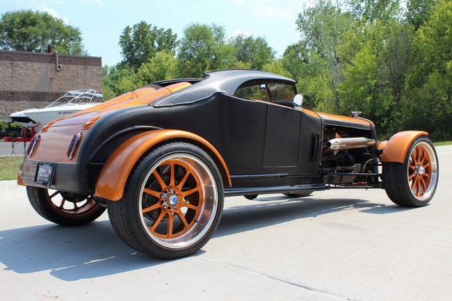На аукционе eBay выставлен Roadster Model T 1927