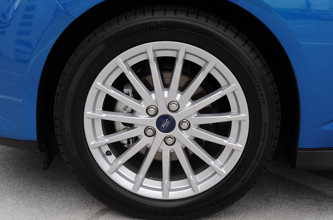 Ford C-MAX Hybrid 2013. Первые фото