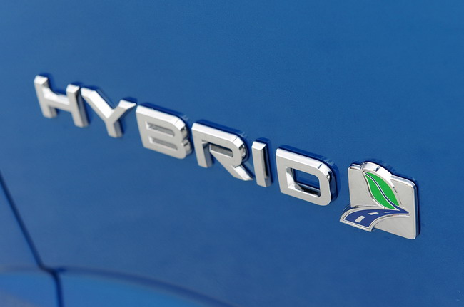 Ford C-MAX Hybrid 2013.  