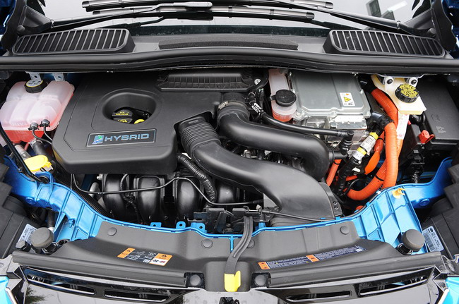 Ford C-MAX Hybrid 2013. Первые фото