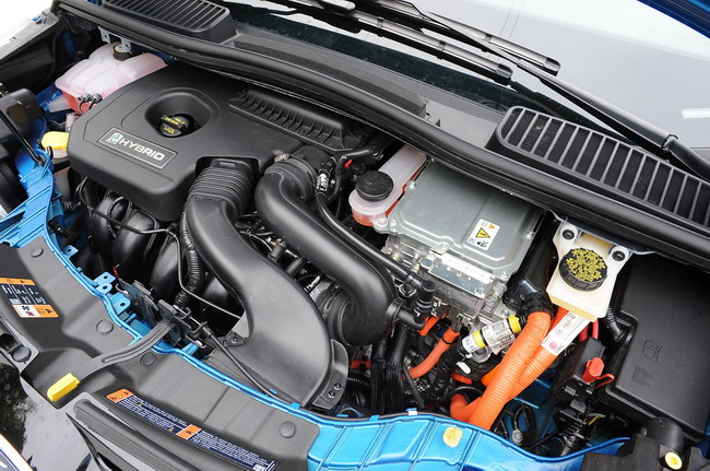 Ford C-MAX Hybrid 2013. Первые фото