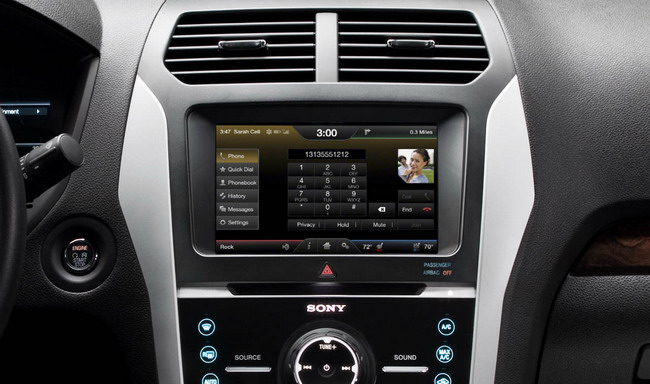 Голубой овал обещает исправить MyFord Touch