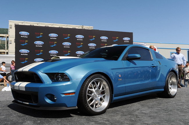 Cobra Shelby GT500 дебютирует в память о Кэрролле Шелби