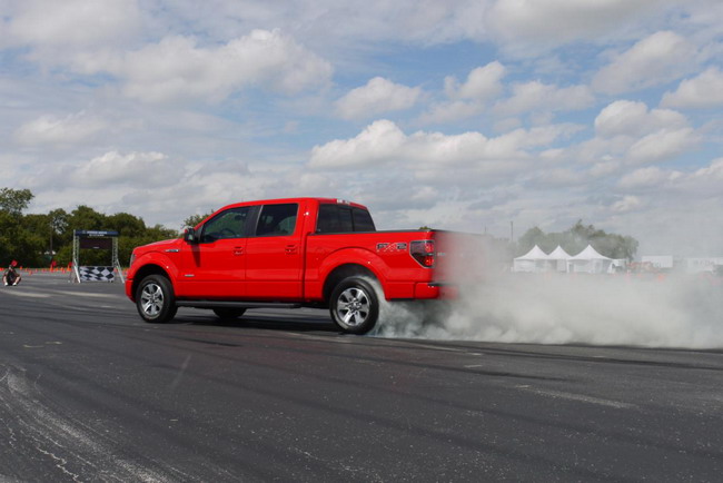 Ford нарушил патент на двигатель пикапа F-150